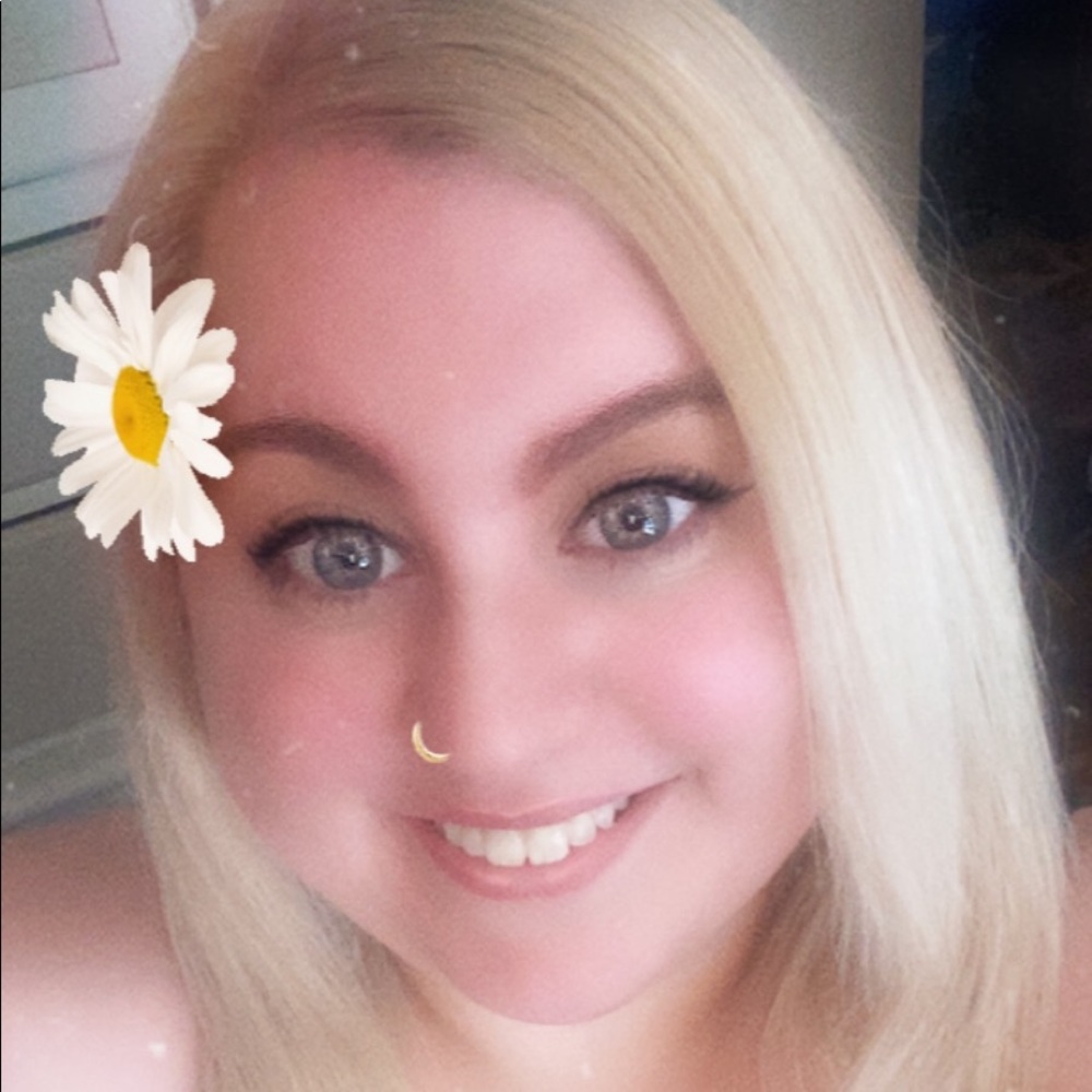 Meet your Posher, Savannah